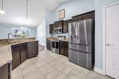 805 Symphony Way, Freeport, FL 32439 - Photo 4