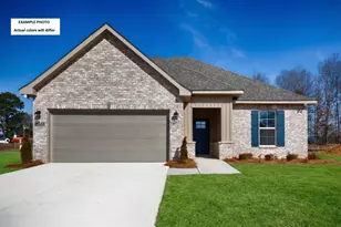 2977 Houston Pl Dr, Crestview, FL 32539 - Photo 1