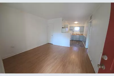 551 E Miracle Strip Parkway #8, Mary Esther, FL 32569 - Photo 2