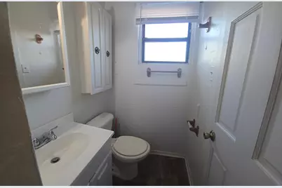551 E Miracle Strip Parkway #8, Mary Esther, FL 32569 - Photo 14