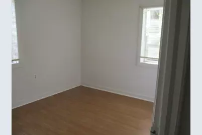 551 E Miracle Strip Parkway #8, Mary Esther, FL 32569 - Photo 10