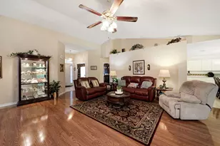5843 Saratoga Dr, Crestview, FL 32536 - Photo 10