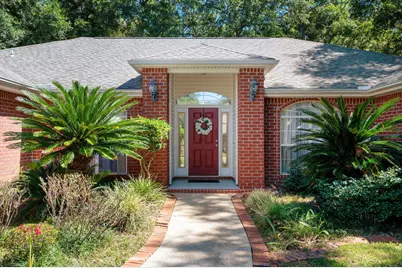 5843 Saratoga Drive, Crestview, FL 32536 - Photo 2