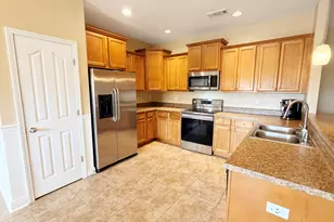 402 Wych Cir, Crestview, FL 32536 - Photo 10