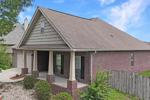 402 Wych Cir, Crestview, FL 32536 - Photo 4