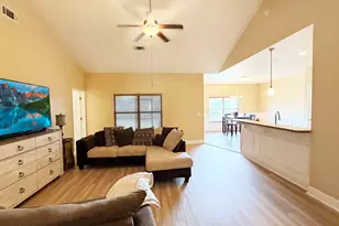 402 Wych Cir, Crestview, FL 32536 - Photo 8