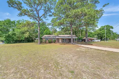 385 Lincoln Avenue, Valparaiso, FL 32580 - Photo 1