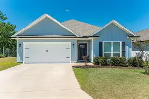 165 Blooming Cv, Crestview, FL 32539 - Photo 1