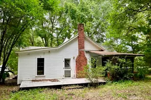 127 N 10th St, Defuniak Springs, FL 32433 - Photo 4