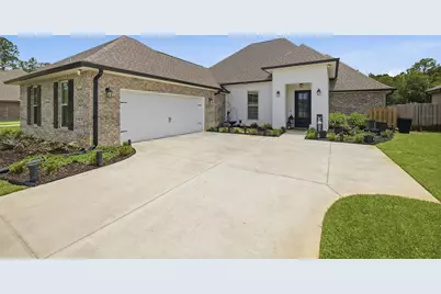 130 Lumen Loop, Freeport, FL 32439 - Photo 1