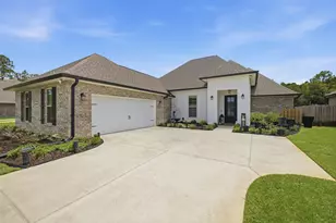 130 Lumen Loop, Freeport, FL 32439 - Photo 1