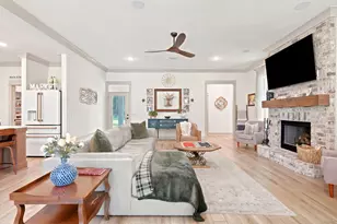 2060 Windmill Dr, Gulf Breeze, FL 32563 - Photo 16