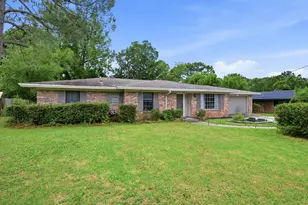 8 Poplar Ave, Shalimar, FL 32579 - Photo 2
