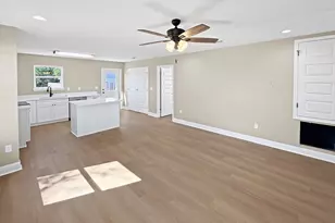 5436 Bayleaf Dr, Crestview, FL 32539 - Photo 10