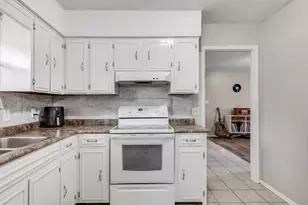 469 Stillwell Blvd, Crestview, FL 32539 - Photo 14