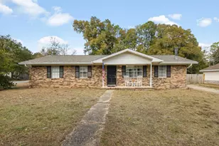 469 Stillwell Blvd, Crestview, FL 32539 - Photo 2