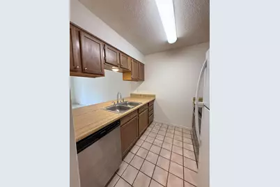 513 Landview Street #D, Fort Walton Beach, FL 32547 - Photo 6