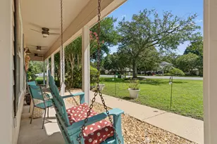 1590 Ruckel Dr, Niceville, FL 32578 - Photo 4