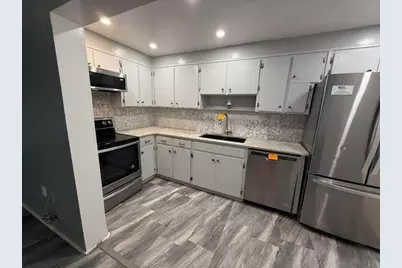 300 Miracle Strip Parkway Parkway #1C, Mary Esther, FL 32569 - Photo 2