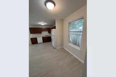 19 SE Park Circle #UNIT A, Fort Walton Beach, FL 32548 - Photo 6