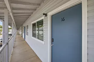 201 E College Blvd, Niceville, FL 32578 - Photo 1