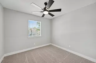 136 Valencia Dr, Fort Walton Beach, FL 32547 - Photo 22