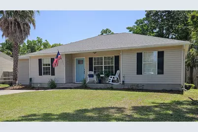 103 SW Cowrie Avenue, Fort Walton Beach, FL 32548 - Photo 2