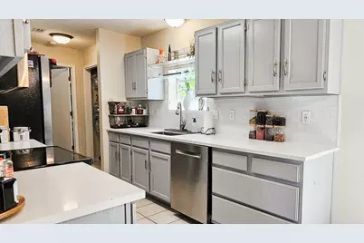 103 SW Cowrie Avenue, Fort Walton Beach, FL 32548 - Photo 12