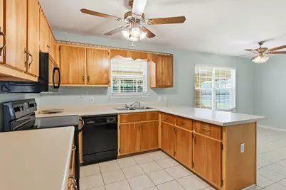 5802 Stafford Boulevard, Crestview, FL 32539 - Photo 12