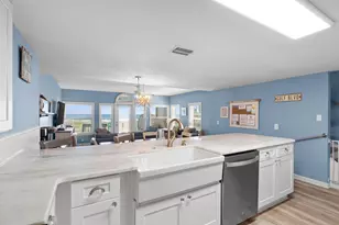 7823 Gulf Blvd, Navarre, FL 32566 - Photo 12