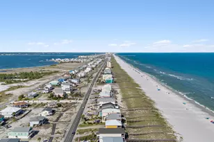 7823 Gulf Blvd, Navarre, FL 32566 - Photo 46