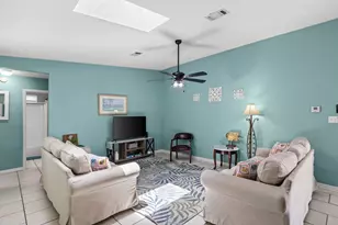 3924 Vicar St, Panama City Beach, FL 32408 - Photo 4