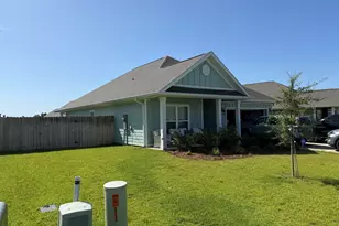 319 E Gray Owl Dr, Freeport, FL 32439 - Photo 1