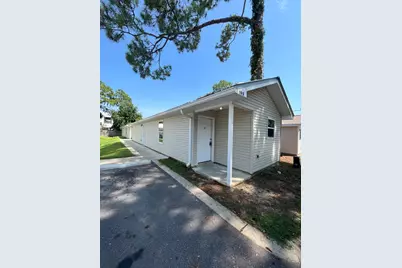 19 SE Park Circle #UNIT D, Fort Walton Beach, FL 32548 - Photo 1