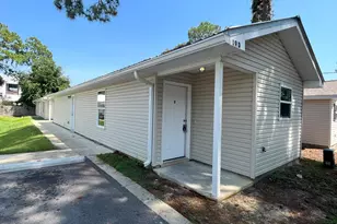 19 SE Park Circle, Fort Walton Beach, FL 32548 - Photo 1