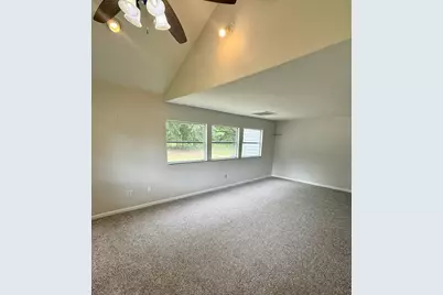 292 Holland Street, Crestview, FL 32536 - Photo 6