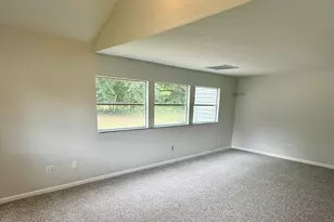 292 Holland St, Crestview, FL 32536 - Photo 6