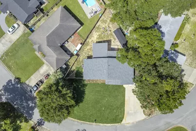 69 NE Laurie Drive, Fort Walton Beach, FL 32548 - Photo 8