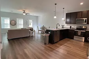 1727 Sound Haven Ct, Navarre, FL 32566 - Photo 4