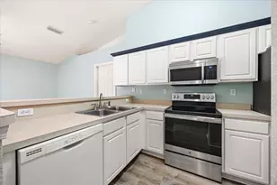 162 Cabana Way, Crestview, FL 32536 - Photo 6