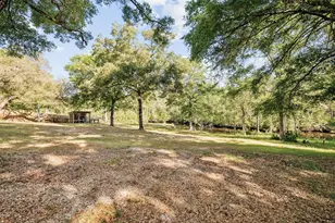 748 Phillips Dr, Freeport, FL 32439 - Photo 32