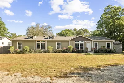 748 Phillips Drive, Freeport, FL 32439 - Photo 4