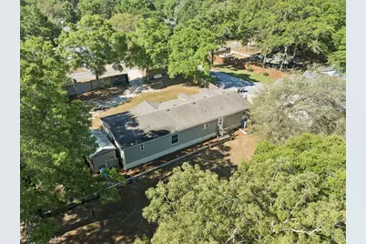 748 Phillips Drive, Freeport, FL 32439 - Photo 28