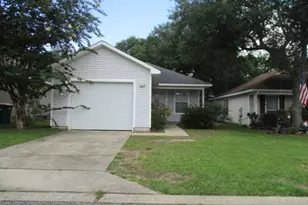 7720 Lola Cir, Navarre, FL 32566 - Photo 1