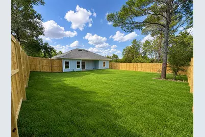 244 E Laurel Lane, Defuniak Springs, FL 32433 - Photo 2