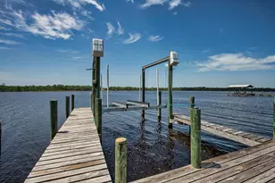 8889 Bahia Vista Ln, Navarre, FL 32566 - Photo 52
