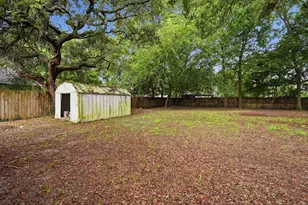 310 Redwood Ave, Niceville, FL 32578 - Photo 26