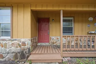 310 Redwood Ave, Niceville, FL 32578 - Photo 1
