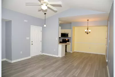 1501 N Partin Drive #APT 228, Niceville, FL 32578 - Photo 2