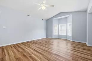 1501 N Partin Dr, Niceville, FL 32578 - Photo 4